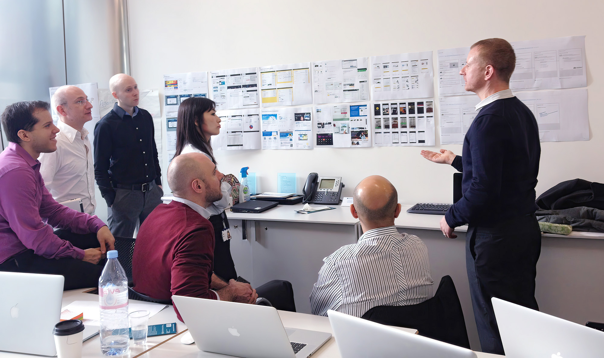 Steven Wise presenting design concepts to a UX team